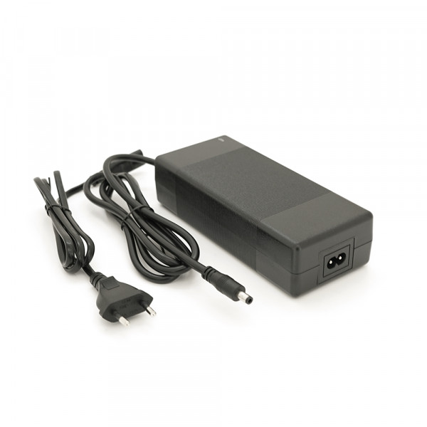 Зарядна станція Optonica B600-A1. Ємність 512Wt/h, Потужність 600Вт. Out:2xAC230, 2хDC13.3V/10A, USB-3x5V/2.4A, Type-C 100W(PD), 290х210х204мм. 7.9кг