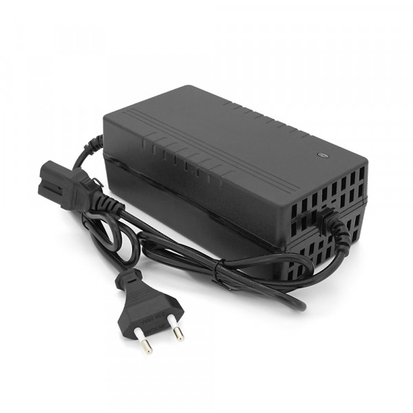 Зарядний пристрій для акумуляторів Li-ion 12V (12,6V), 3S, 3A, штекер Triangle plug (T-tipe/IEC/C13 N+L-)