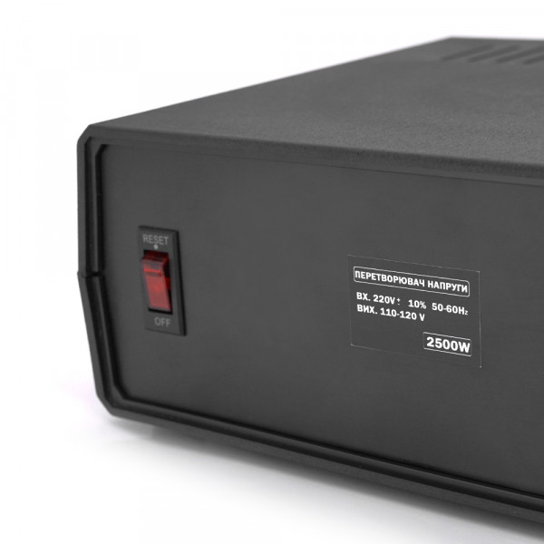 Перетворювач напруги понижуючий MERLION PN-2500, Input 220 V/Output 110V, 2500W, трансформаторний
