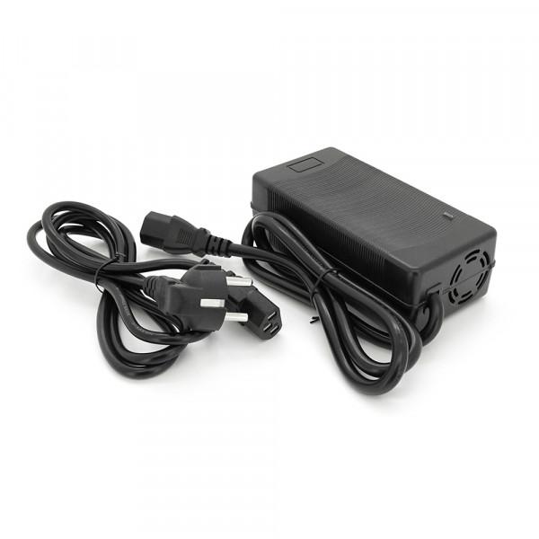 Зарядний пристрій для акумуляторів Li-ion 16,8V,4S,15A, штекер Triangle plug (T-tipe/IEC/C13 N+L-), 135x55x45mm