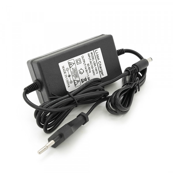 Зарядний пристрій для акумуляторів LiFePO4 12V(14,6V),4S,1,5A, штекер 5.5*2.5, з індикацією