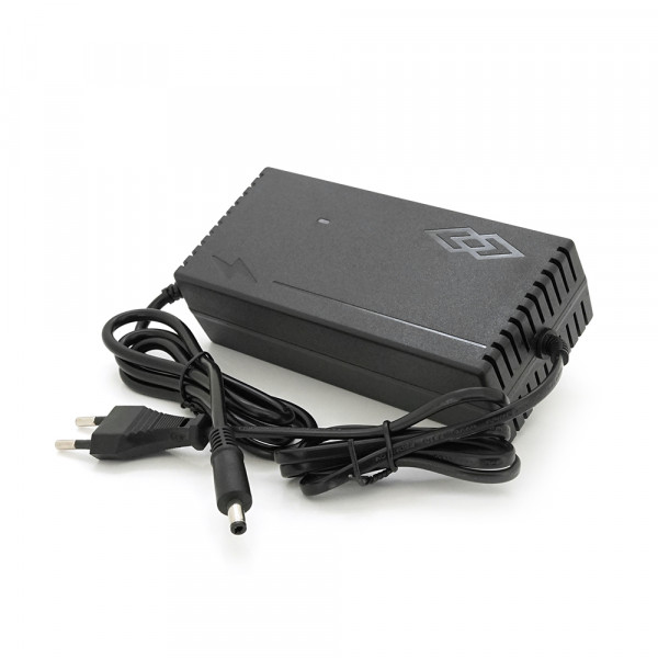 Зарядний пристрій для акумуляторів Li-ion 12V (12,6V),3S,5A,штекер 5,5х2,5мм, індикація