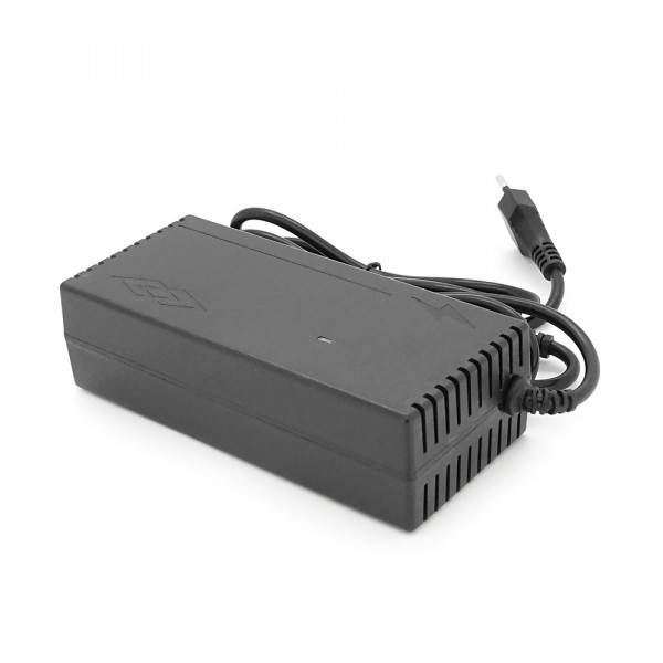 Зарядний пристрій для акумуляторів Li-ion 12V (12,6V),3S,8A,штекер 5,5х2,5мм, індикація