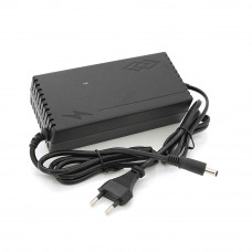 Зарядний пристрій для акумуляторів Li-ion 12V (12,6V),3S,5A,штекер 5,5х2,5мм, індикація