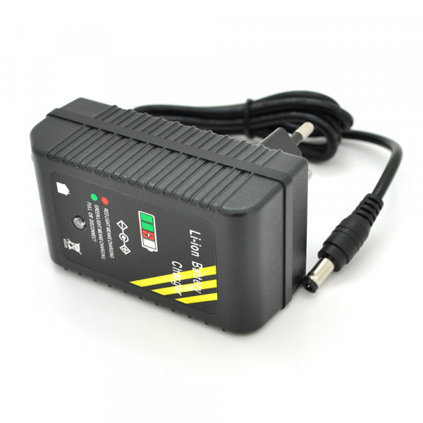 Зарядний пристрій для акумуляторів LiFePo4 12V(14,6V),4S,2A,штекер 5,5,з індикацією,BOX