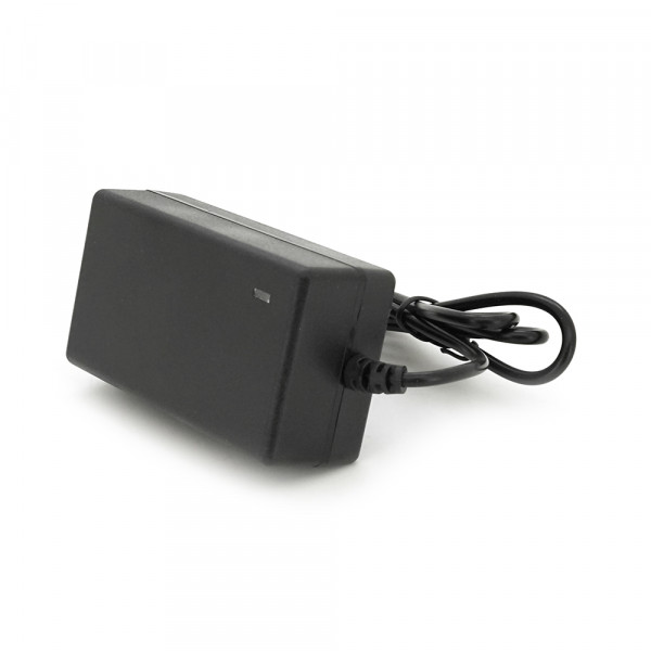 Зарядний пристрій для акумуляторів Li-ion 25,2V2A, штекер 5.5*2.5, індикація