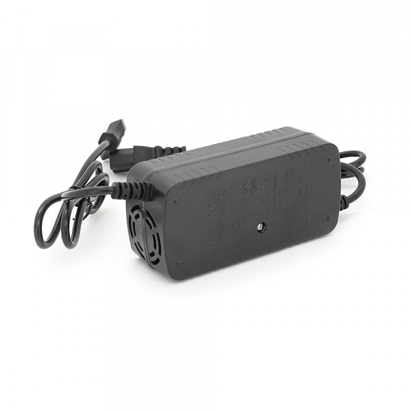 Зарядний пристрій акумуляторів Li-ion 16.8V, 5A, , роз'єм Triangle plug (T-tipe/IEC/C13 N+L-), LED-індикація
