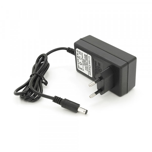 Зарядний пристрій для акумуляторів Li-ion 25,2V,6S,1,5A,штекер 5.5*2.5, індикація