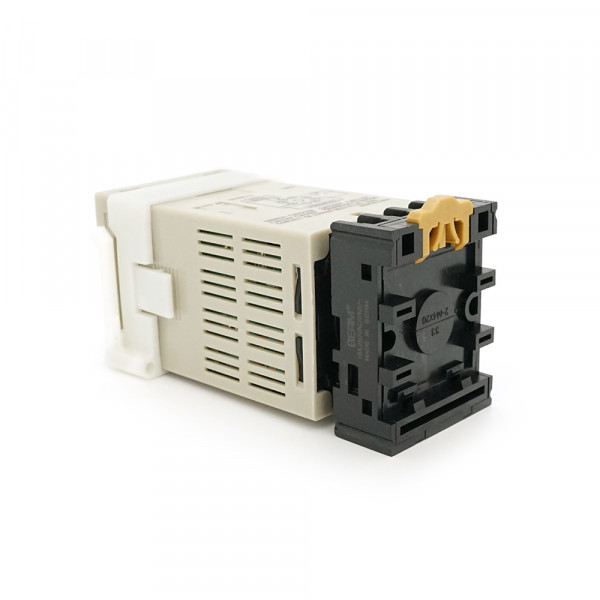 Реле часу Omron DH48S-S з індикацією затримки часу, 24 VDC
