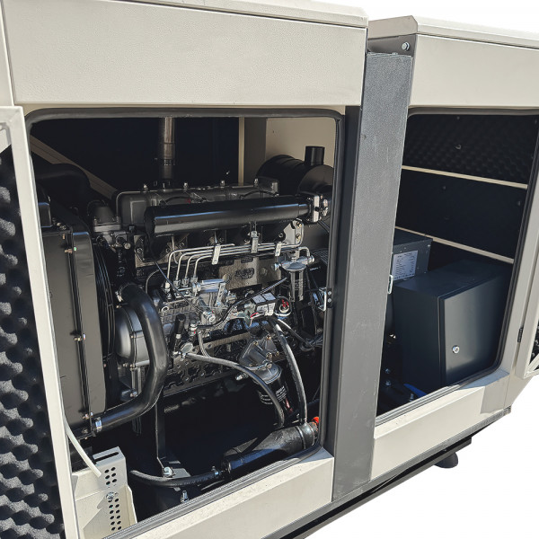 Дизельний генератор OYAL OYY-44 YANG DONG Y4102D 44KVA/35.2KW, Альтернатор OYL184J, витрата 75% навантаження - 6,8 літрів/год, 230/400 В, 50 Гц (AVR+ATS) 2200*900*1350 мм, 890 кг, 125 л