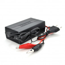 Автоматичний ЗП для акумулятора MERLION,12V,1,7A 110V-240V,клеми(AGM/Gel/Lead)